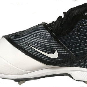 swingman cleats 2018